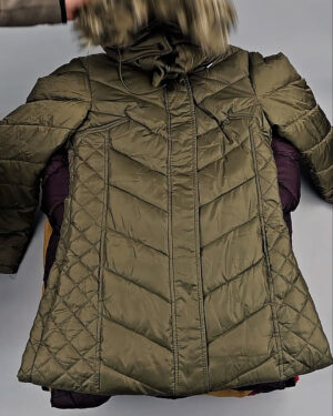 Фотография  126 - Верхняя одежда женская CAN 104#15 кг, ЛОТ СТ-9352 оптом в Анадыри и Чукотском АО