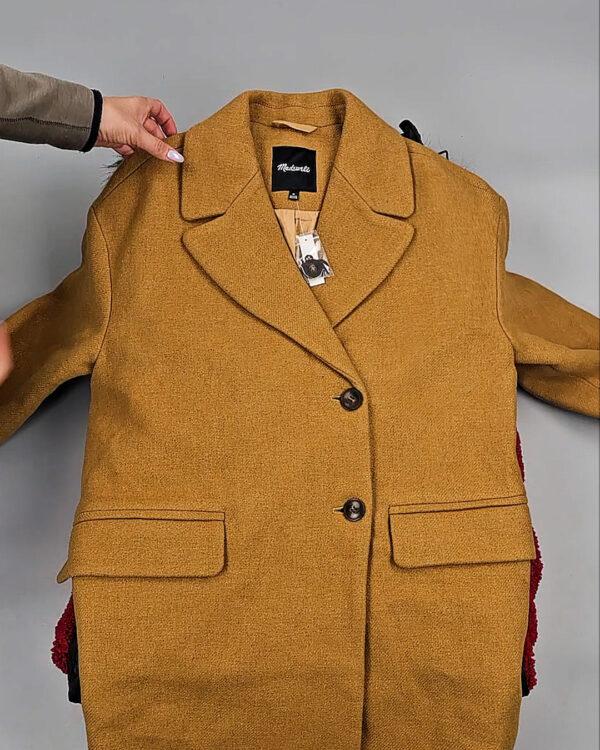 Фотография  614 - Верхняя одежда женская CAN 104#15 кг, ЛОТ СТ-9352 оптом в Анадыри и Чукотском АО