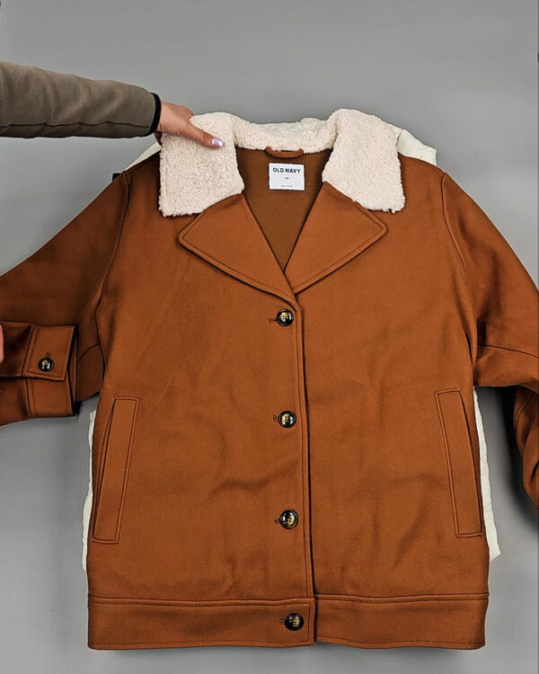 Фотография  430 - Верхняя одежда женская CAN 104#15 кг оптом в Анадыри и Чукотском АО