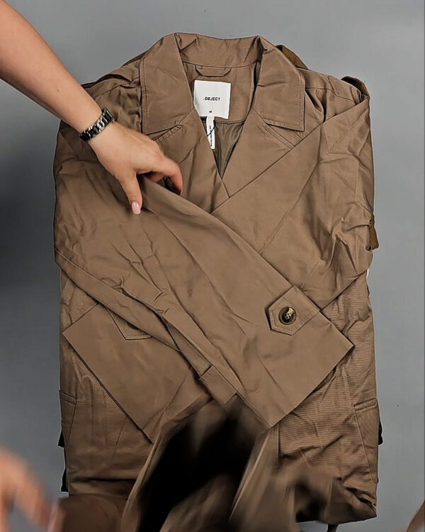 Фотография  824 - Ветровки Bestseller 045#10 кг, ЛОТ СТ-9407 оптом в Анадыри и Чукотском АО