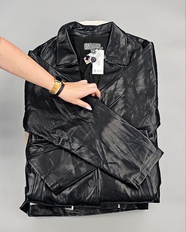 Фотография  876 - Ветровки женские CAN 104#11,5 кг, ЛОТ СТ-9402 оптом в Анадыри и Чукотском АО