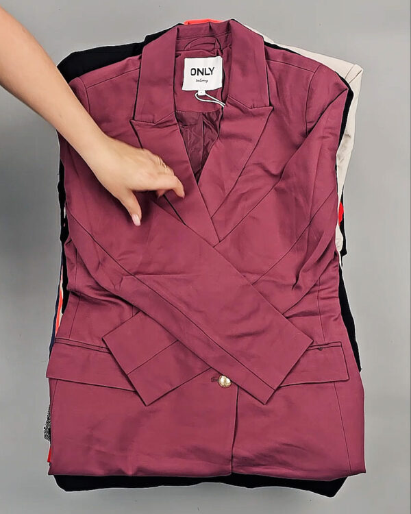 Фотография  223 - Жакеты DK+Bestseller 085#11 кг, ЛОТ СТ-9479 оптом в Анадыри и Чукотском АО