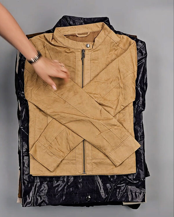 Фотография  770 - Ветровки Bestseller+DK 035#10 кг, ЛОТ СТ-9396 оптом в Анадыри и Чукотском АО