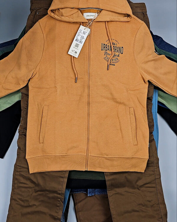 Фотография  931 - Мужской зимний микс Blend He, 20 кг, ЛОТ № СТ-9521 оптом в Анадыри и Чукотском АО