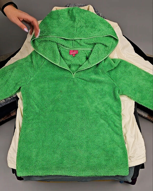 Фотография  766 - Флис#20 кг, ЛОТ № СХ-0176 оптом в Анадыри и Чукотском АО