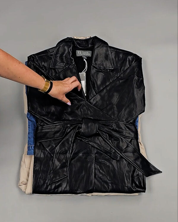 Фотография  201 - Ветровки женские CAN 104#12,4 кг, ЛОТ СТ-9403 оптом в Анадыри и Чукотском АО