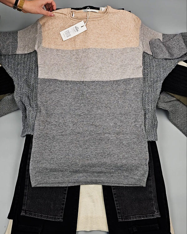 Фотография  868 - Bestseller Winter mix 104#15 кг, ЛОТ № СТ-9526 оптом в Анадыри и Чукотском АО