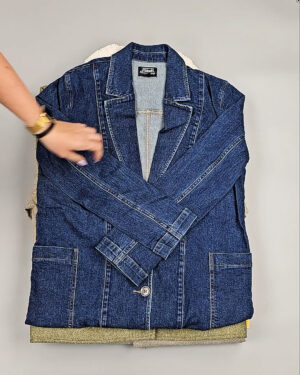 Фотография  681 - Ветровки женские CAN 104#12,5 кг, ЛОТ СТ-9404 оптом в Анадыри и Чукотском АО