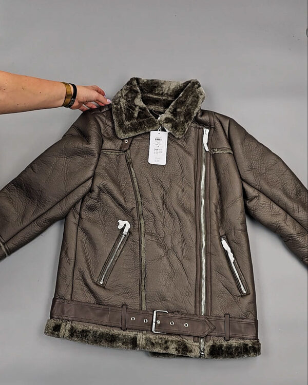 Фотография  662 - Куртки BESTSELLER зима 045#10 кг, ЛОТ СТ-9467 оптом в Анадыри и Чукотском АО