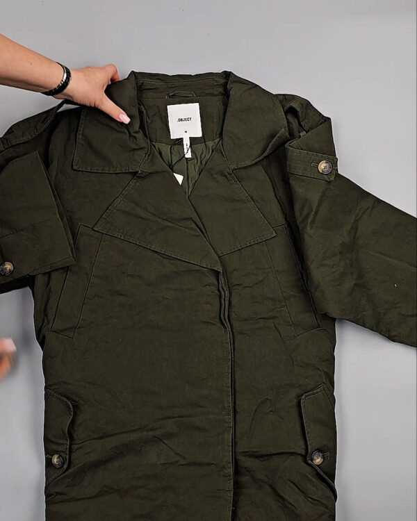 Фотография  500 - Ветровки Bestseller+DK 035#10 кг, ЛОТ СТ-9396 оптом в Анадыри и Чукотском АО