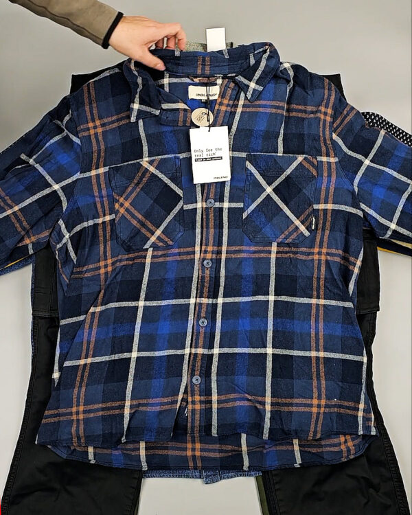 Фотография  797 - Мужской зимний микс Blend He, 20 кг, ЛОТ № СТ-9522 оптом в Анадыри и Чукотском АО