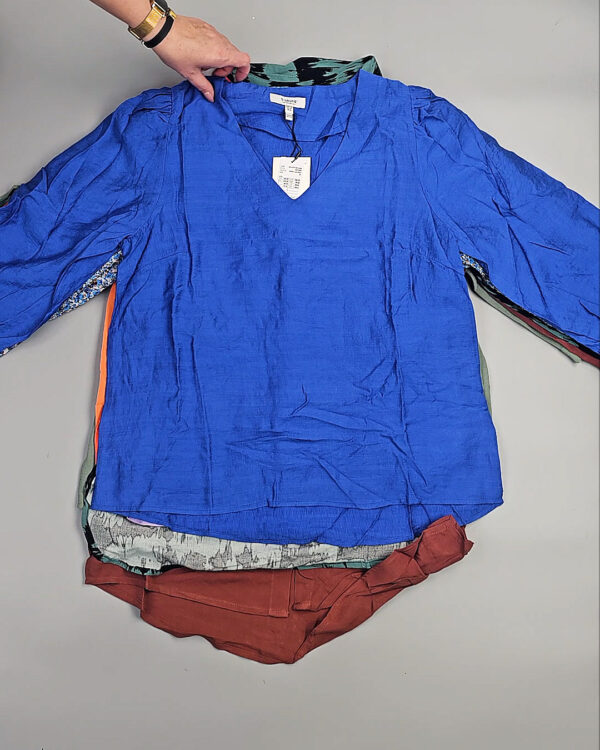 Фотография  219 - Блузки DK COMPANY Summer 045 B#6 кг, ЛОТ СТ-9588 оптом в Анадыри и Чукотском АО