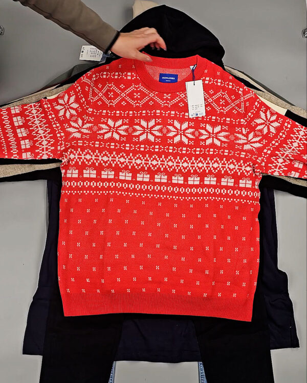 Фотография  179 - Мужской зимний микс JACK JONES, 20 кг, ЛОТ № СТ-9533 оптом в Анадыри и Чукотском АО