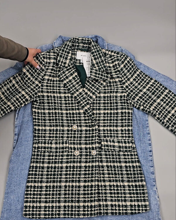 Фотография  946 - ДАНИЯ (СЫРЬЕ) 095#50 кг оптом в Анадыри и Чукотском АО