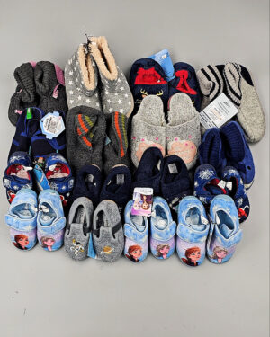 Купить Обувь домашняя дети СТОК 065#3,2 кг, ЛОТ СТ-9727 оптом в Анадыри и Чукотском АО