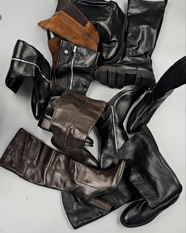 Фотография  498 - Сапоги Италия #7 шт, ЛОТ СТ-9681 оптом в Анадыри и Чукотском АО