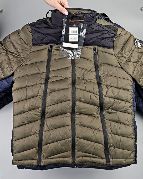 Фотография  483 - Куртки (Herrenjacken G.Norway)#14,3 кг, ЛОТ СТ-9878 оптом в Анадыри и Чукотском АО