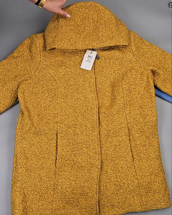 Фотография  705 - Пальто Bestseller 045#10 кг, ЛОТ СТ-9845 оптом в Анадыри и Чукотском АО