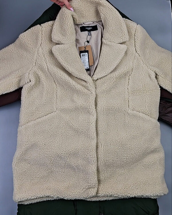 Фотография  785 - Куртки BESTSELLER зима 045#10 кг, ЛОТ СТ-9827 оптом в Анадыри и Чукотском АО