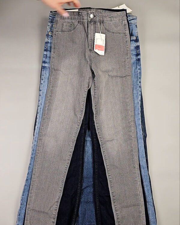 Фотография  983 - Джинсы C&A ж/м#10 кг, ЛОТ СТ-9865 оптом в Анадыри и Чукотском АО