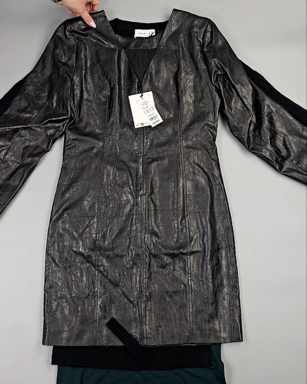 Фотография  870 - Платья Bestseller+DK Winter 035#7 кг, ЛОТ СТ-9919 оптом в Анадыри и Чукотском АО