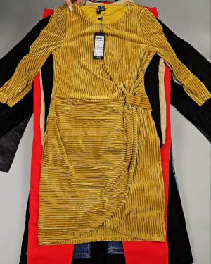 Фотография  239 - DK+Bestseller 085#16 кг, ЛОТ СТ-9952 оптом в Анадыри и Чукотском АО