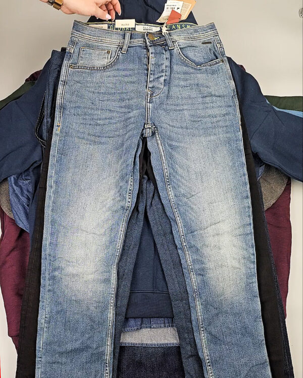 Фотография  526 - BLEND HE W 064#15 кг, ЛОТ СТ-9791 оптом в Анадыри и Чукотском АО