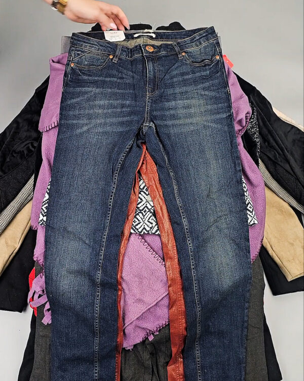 Фотография  793 - Женский микс зима (Winter mix)#20 кг, ЛОТ СХ-0206 оптом в Анадыри и Чукотском АО