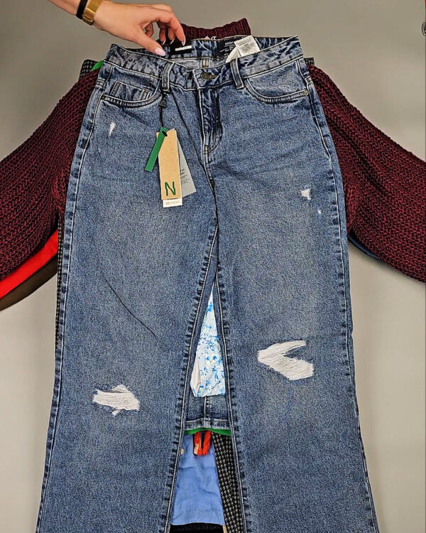 Фотография  877 - DK+Bestseller 085#16 кг, ЛОТ СТ-9950 оптом в Анадыри и Чукотском АО