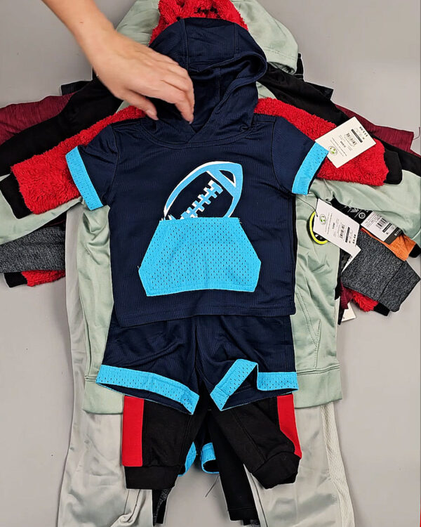 Фотография  826 - Спортивные костюмы дети CAN#6 кг, ЛОТ СТ-9737 оптом в Анадыри и Чукотском АО