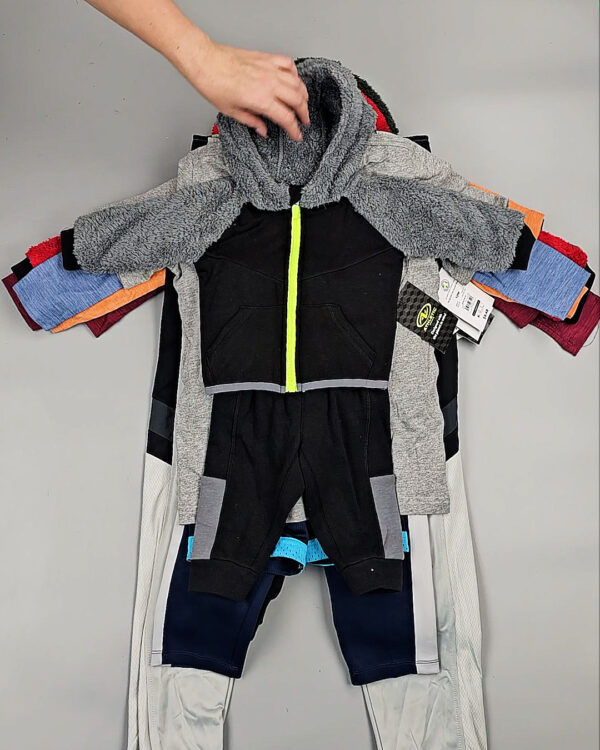 Фотография  178 - Спортивные костюмы дети CAN#6 кг, ЛОТ СТ-9739 оптом в Анадыри и Чукотском АО