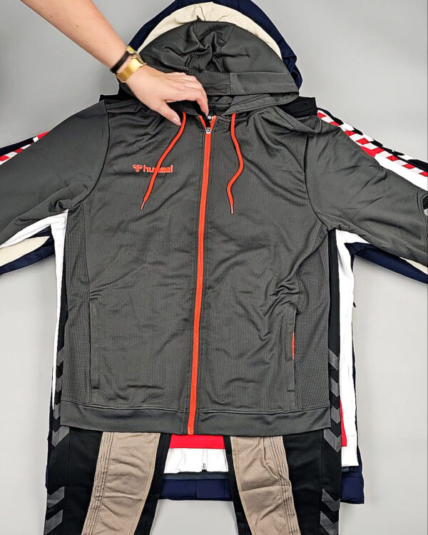 Фотография  361 - HUMMEL mix 50 AF23#19 кг, ЛОТ СТ-9644 оптом в Анадыри и Чукотском АО