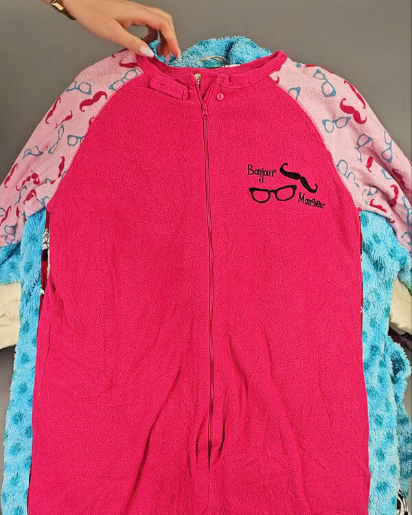 Фотография  630 - Халаты+пижамы флис Англия (SLEEPWEAR PREMIUM)#20 кг, ЛОТ СХ-0290 оптом в Анадыри и Чукотском АО