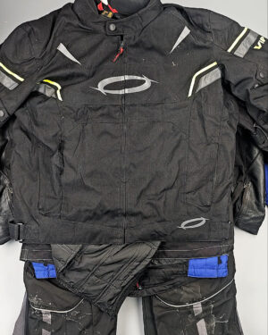 Фотография  350 - МОТО одежда mix БМ#20 кг, ЛОТ СХ-0278 оптом в Анадыри и Чукотском АО