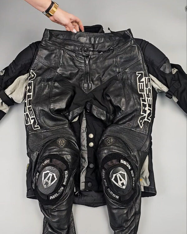 Фотография  232 - МОТО одежда mix БМ#19,4 кг, ЛОТ СХ-0277 оптом в Анадыри и Чукотском АО