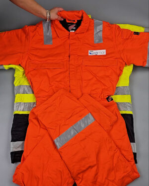 Фотография  426 - Рабочая одежда mix БМ#25 кг, ЛОТ СХ-0266 оптом в Анадыри и Чукотском АО